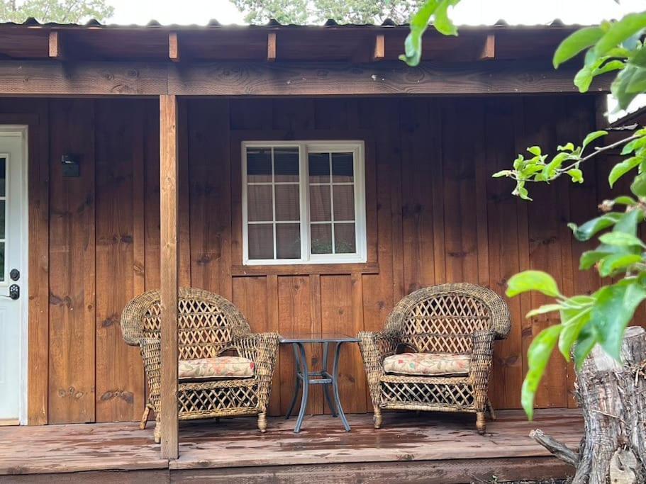 Eclectic Farm Stay Near Redmond Ngoại thất bức ảnh